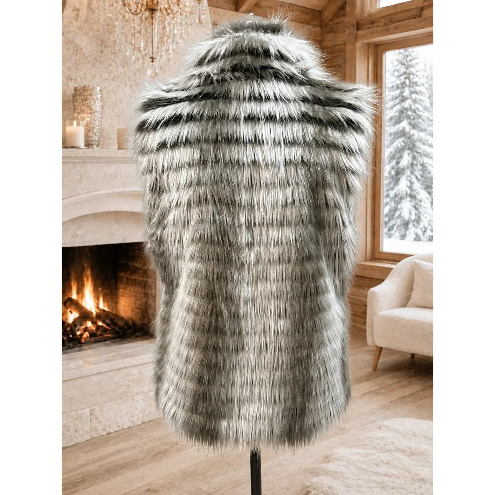 Michael Kors Gray Faux Fur Vest Medium M Horn Toggle Closure Silver Tone Accent